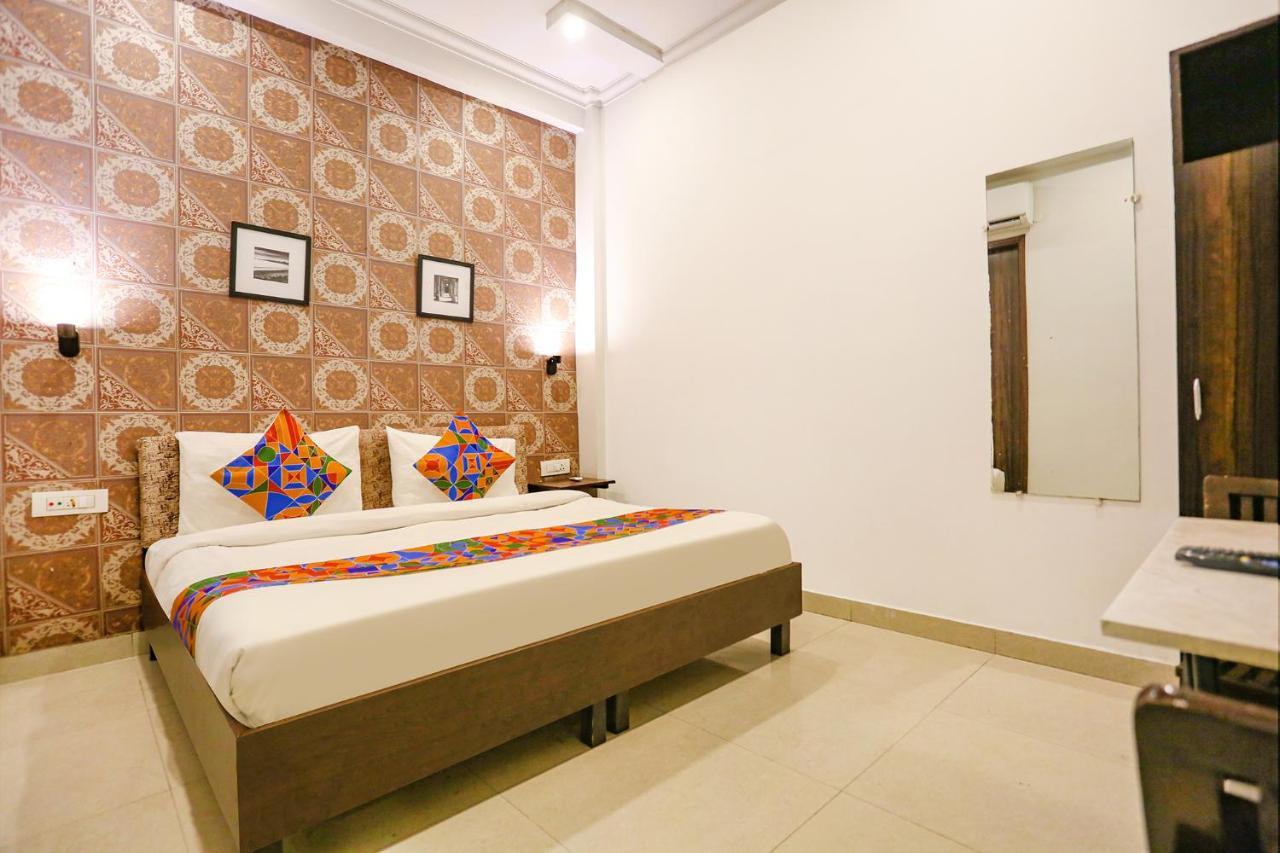 Fabhotel Novel Suites - Nr Yashobhoomi Convention Centre New Delhi Exterior foto
